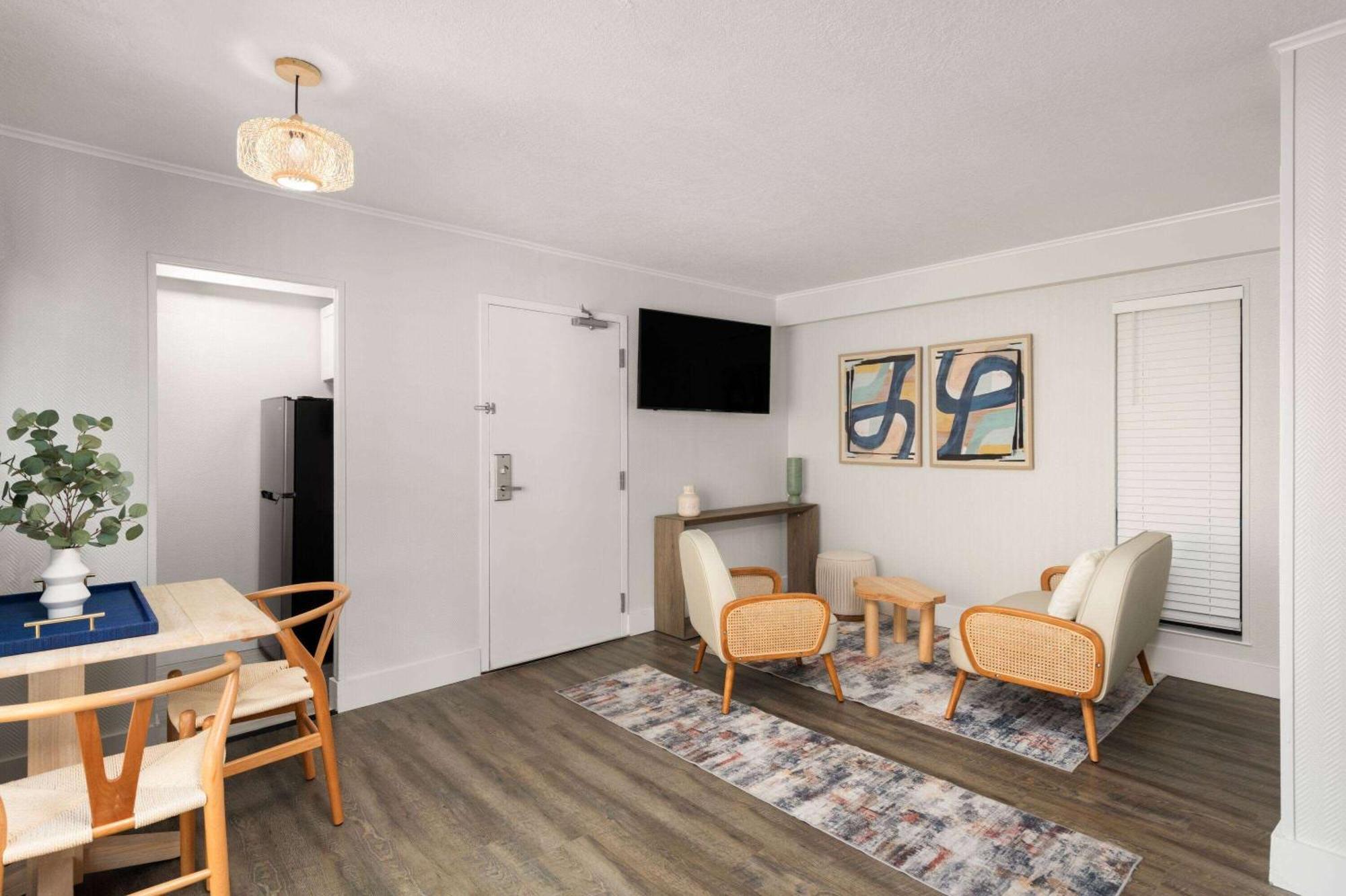 Wyndham Garden Fort Walton Beach Destin מראה חיצוני תמונה