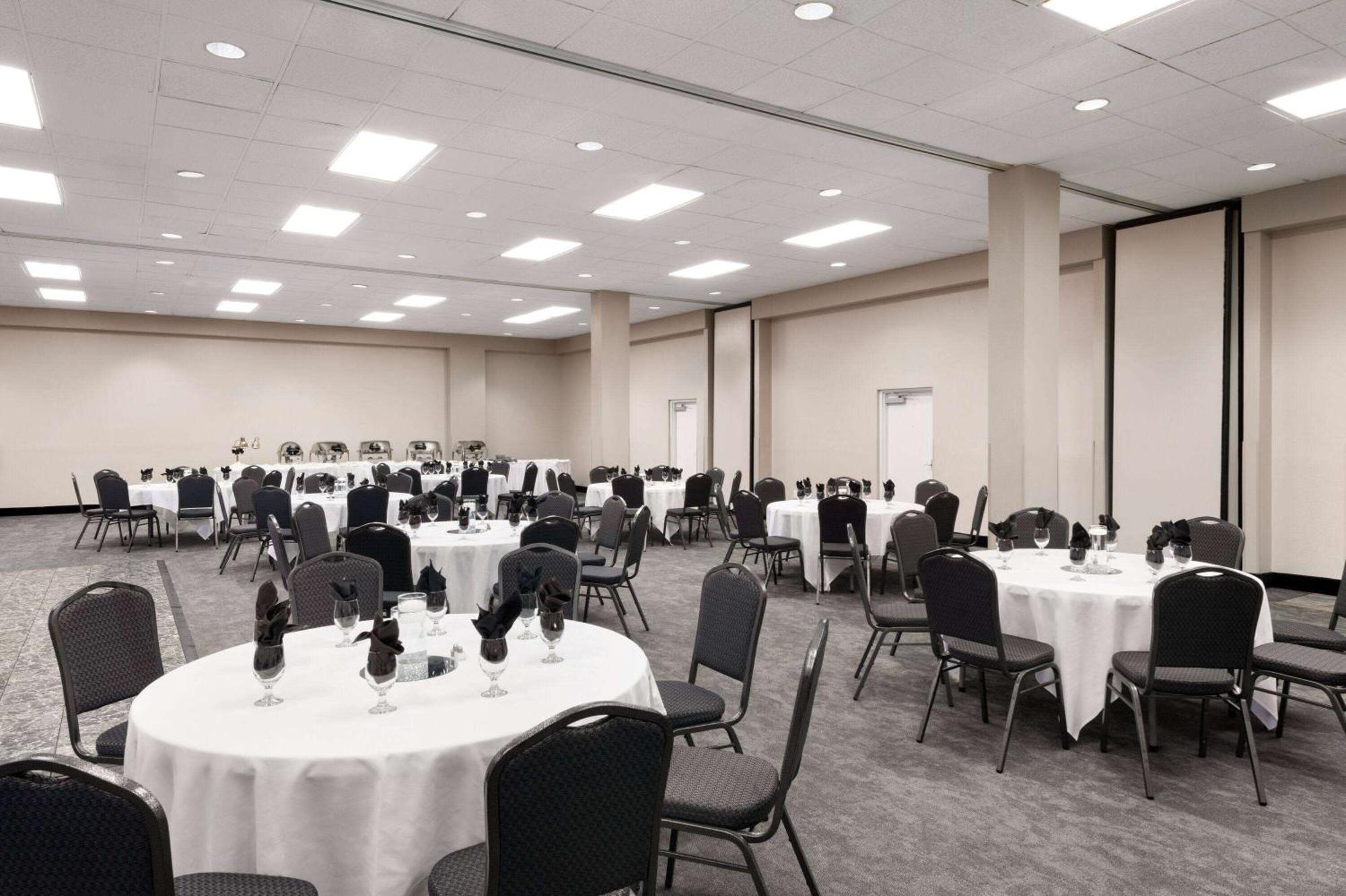 Wyndham Garden Fort Walton Beach Destin מראה חיצוני תמונה