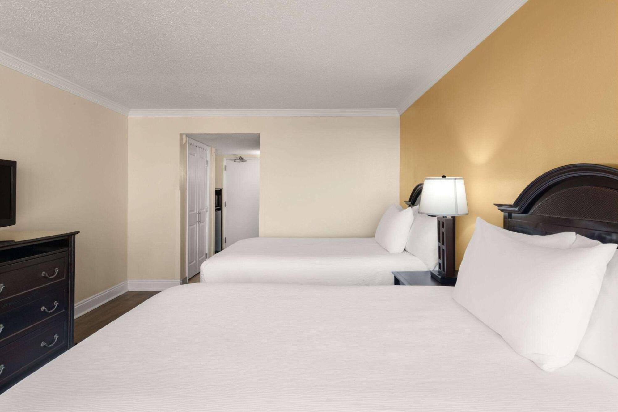 Wyndham Garden Fort Walton Beach Destin מראה חיצוני תמונה