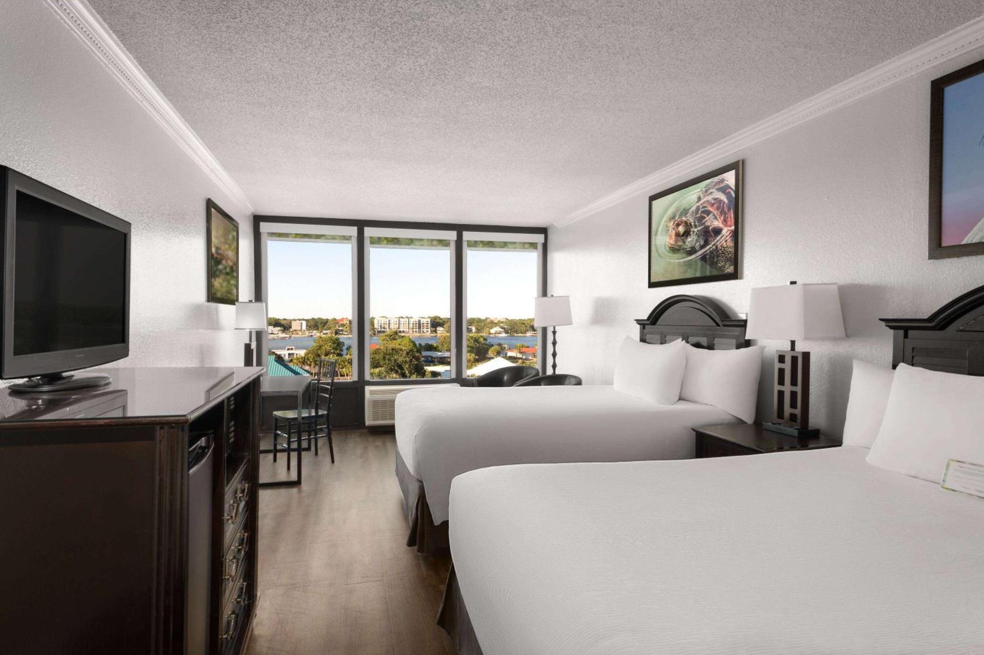 Wyndham Garden Fort Walton Beach Destin מראה חיצוני תמונה